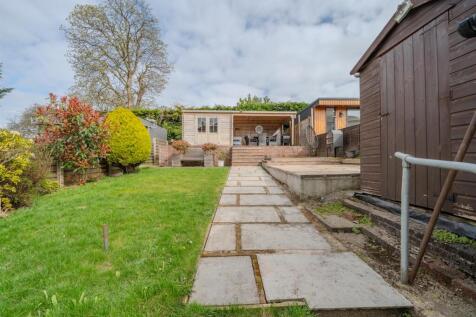 15 Beechcroft Road-2.jpg