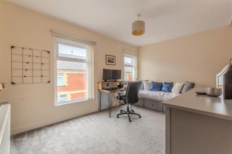 24 Florence Place-1.jpg