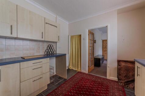 37 Wainfelin Road-13.jpg