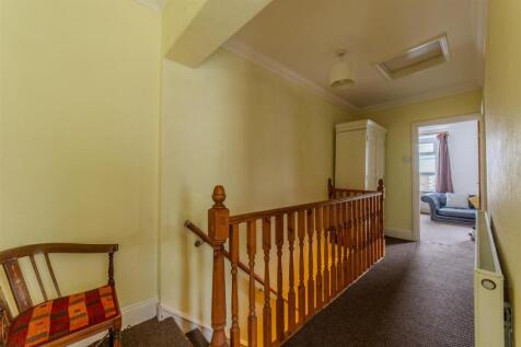 37 Wainfelin Road-6.jpg