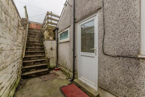 37 Wainfelin Road-17.jpg