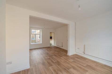 70 Hanbury Road-14.jpg