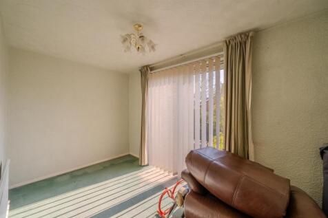 187 Henllys Way-13.jpg