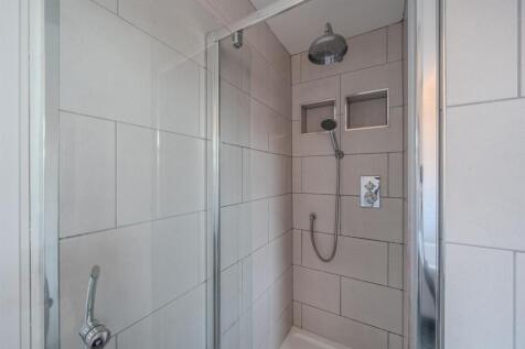 11 Greenfield Close-5.jpg