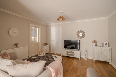 61 East Roedin-8.jpg