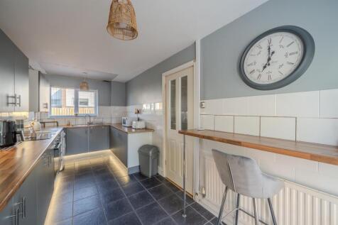 61 East Roedin-12.jpg