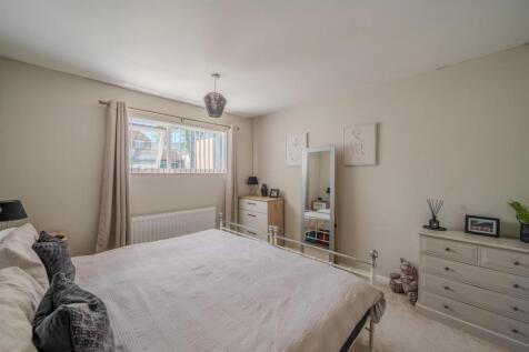 61 East Roedin-1.jpg