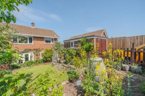 94 Golf Road-25.jpg