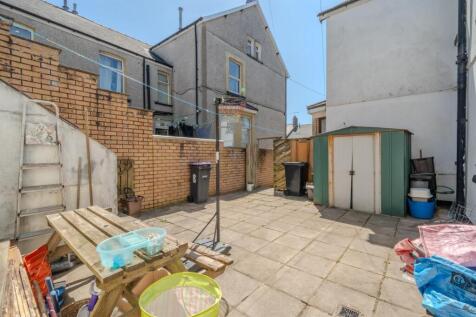 8 Cwmavon Road-19.jpg