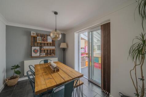 130 Brynhyfryd-15.jpg