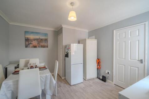 22 Kingsland Walk-9.jpg