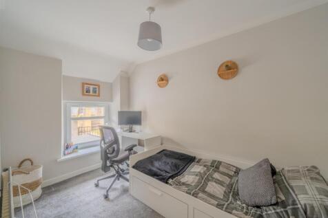 83 Stafford Rd-4.jpg