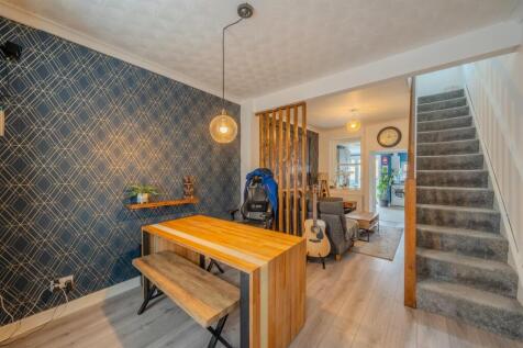 21 Gwent Street-9.jpg