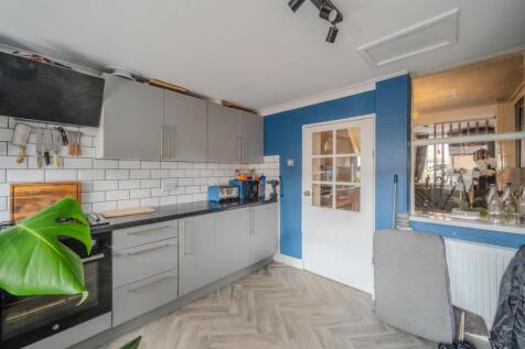 21 Gwent Street-14.jpg