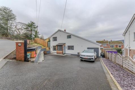 8 Station Road-48.jpg