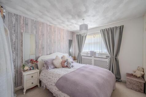 44 Lea Close-6.jpg