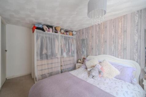 44 Lea Close-7.jpg