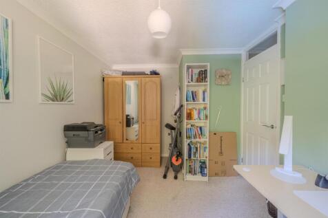 103 Daffodil Court-5.jpg