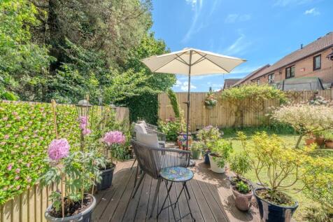 103 Daffodil Court-19.jpg