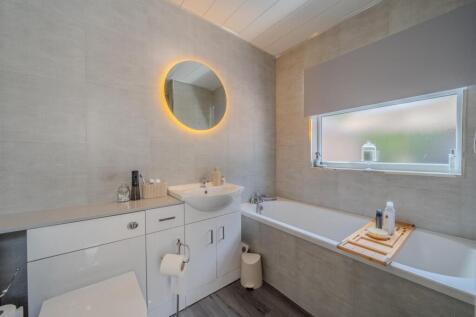 110 Llantarnam Rd-16.jpg