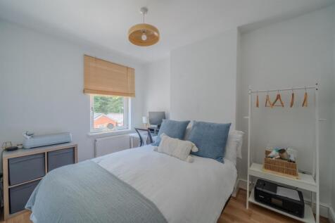110 Llantarnam Rd-3.jpg
