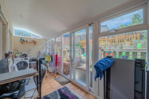 80 Wye Court-18.jpg