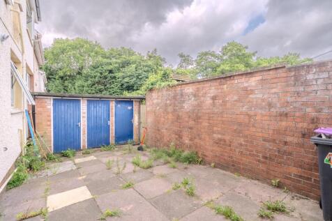 51 Ledbrooke Close-14.jpg