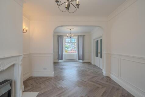 120 Sunnybank Rd-16.jpg