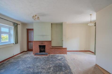 36 St Cadocs Road-8.jpg