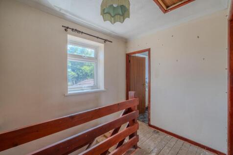 36 St Cadocs Road-4.jpg