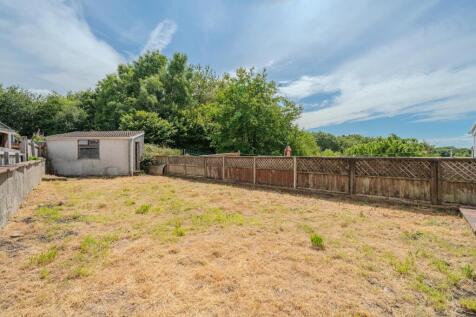 36 St Cadocs Road-14.jpg