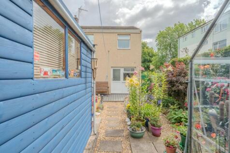 8 Newgale Row-14.jpg