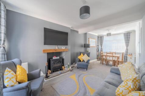 2 Cwm Cottage Road-10.jpg