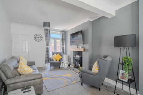 2 Cwm Cottage Road-12.jpg