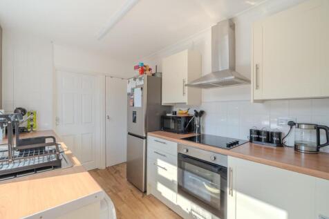 2 Cwm Cottage Road-13.jpg
