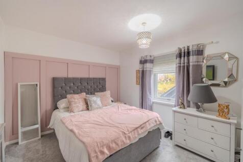74 Capel Newydd Ave-1.jpg