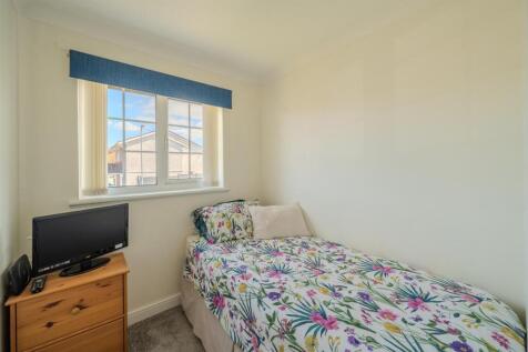 21 Pine Tree Road-3.jpg