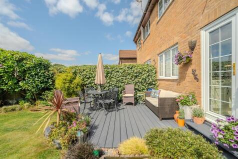 21 Pine Tree Road-21.jpg