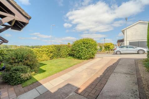 21 Pine Tree Road-24.jpg