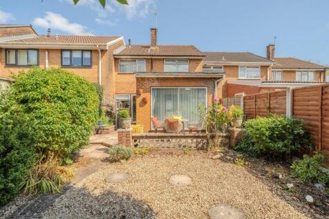 5 Harlech Close-17.jpg