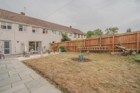 5 Ty Pwca Place-17.jpg