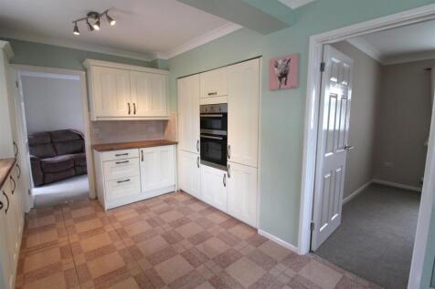 Kitchen 4.jpg