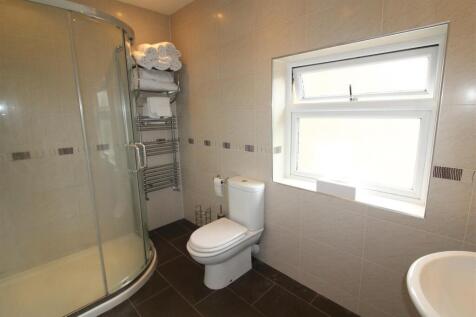 En-suite Shower Room.jpg