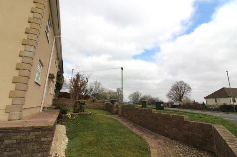 Front Garden 3.jpg