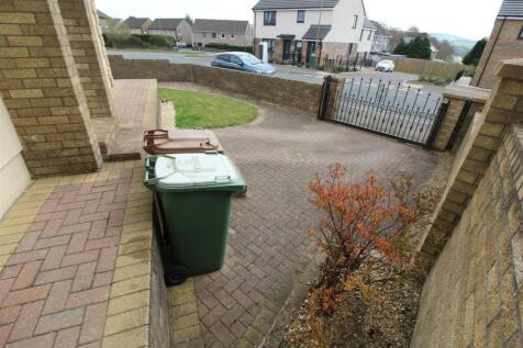 Off Road Parking 3.jpg