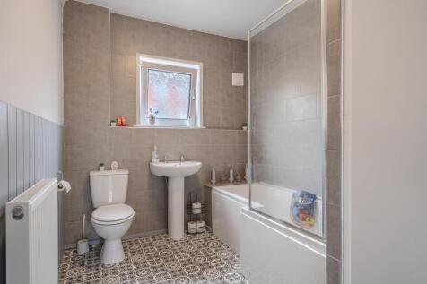 173 Manor Road-4.jpg