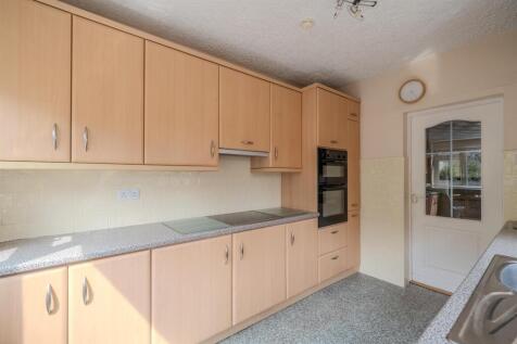 41 Thornhill Close-13.jpg