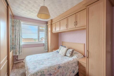 41 Thornhill Close-1.jpg