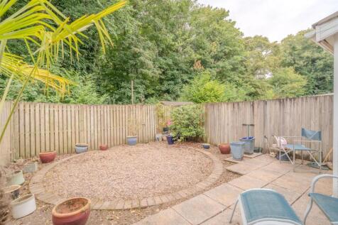 48 Glaslyn Court-19.jpg