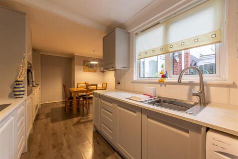 74 Kingsland Walk-15.jpg